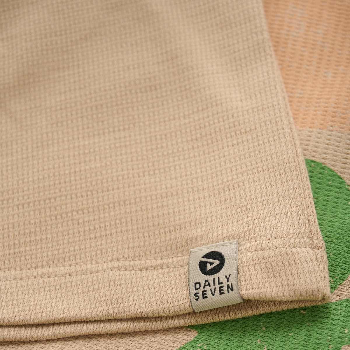 T-shirt Structure Print | Latte Sand