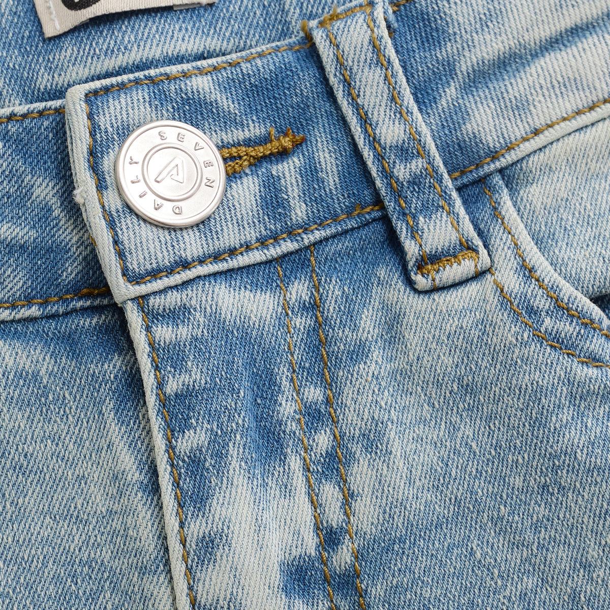 2500 Mom Fit Heart Pocket | Medium Denim