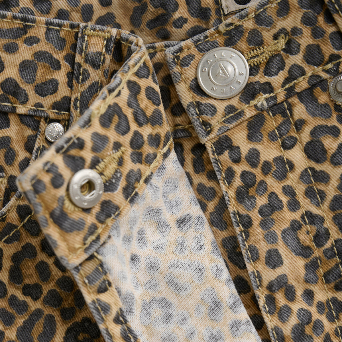 Twill Skort Animal | Latte Sand